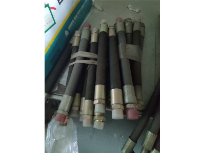 WG9100360184高壓油管